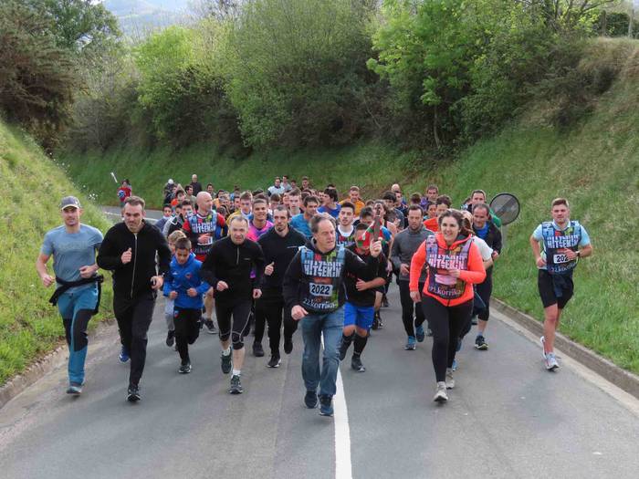 korrika, furgonetatik, Aizto 6 1649421629401