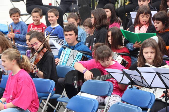 Emusik emanaldia Zizurkilen 5 1462635996806