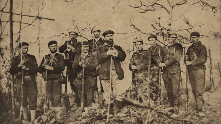 Santa Kruzen mendeurrena, hausnarketarako abiapuntu Elduainen