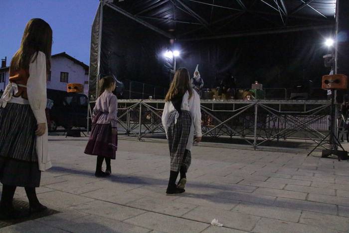 Olentzero eta Mari Domingi 2015 34 1450983301212