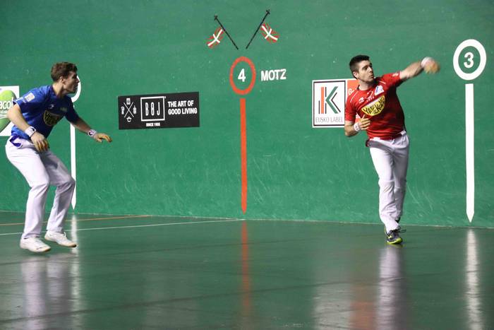 Jaka eta Artola, lehen postu 36 1576521599087