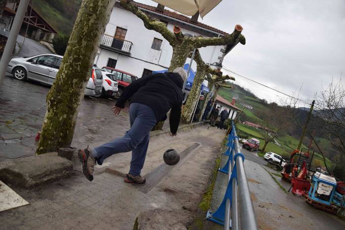 Bola txapelketa jokatu dute Belauntzan 12 1544875347582