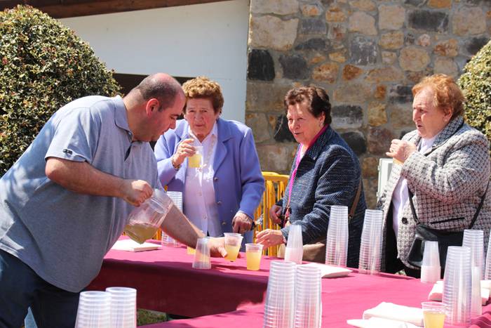 Hamaiketakoa eta toka Santak 2 1525613606957