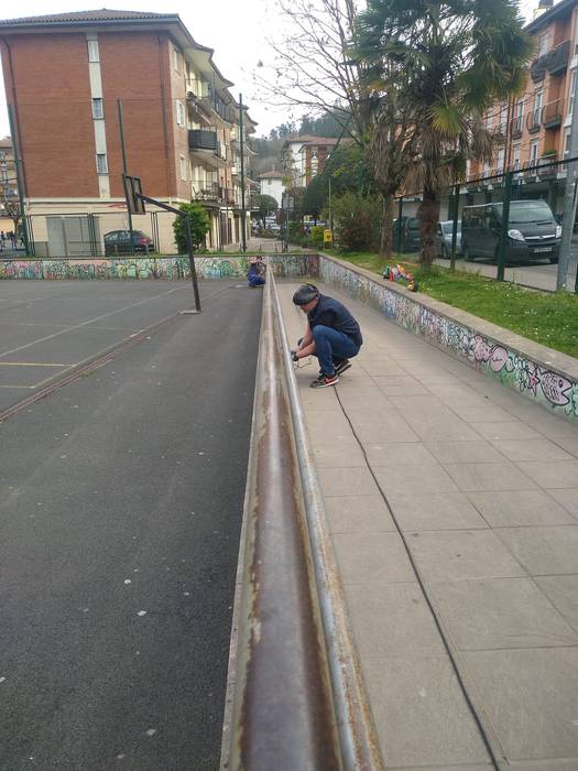 Alegiako eskolako patioa, er 3 1648455359279