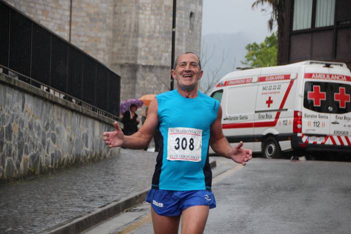 Aitziber Ibarbia eta Julen L 66 1493554099621