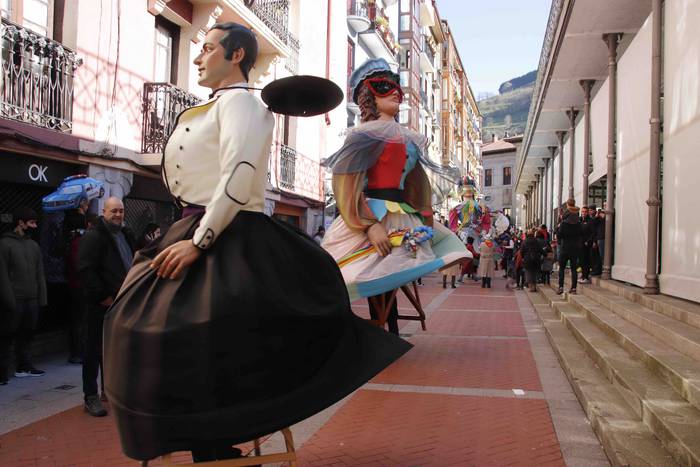 Erraldoi eta Buruhandiak Zal 28 1645883944531