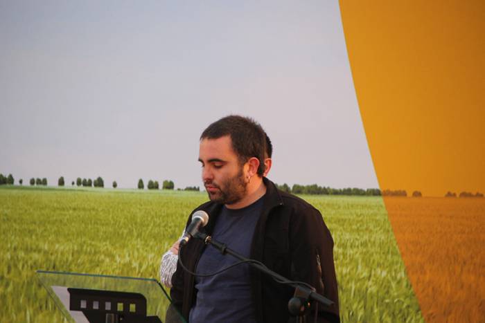 "Egin ezazue zuena eta izan  10 1505992479506