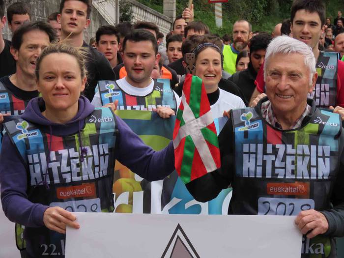 korrika, furgonetatik, Anoet 22 1649421135615