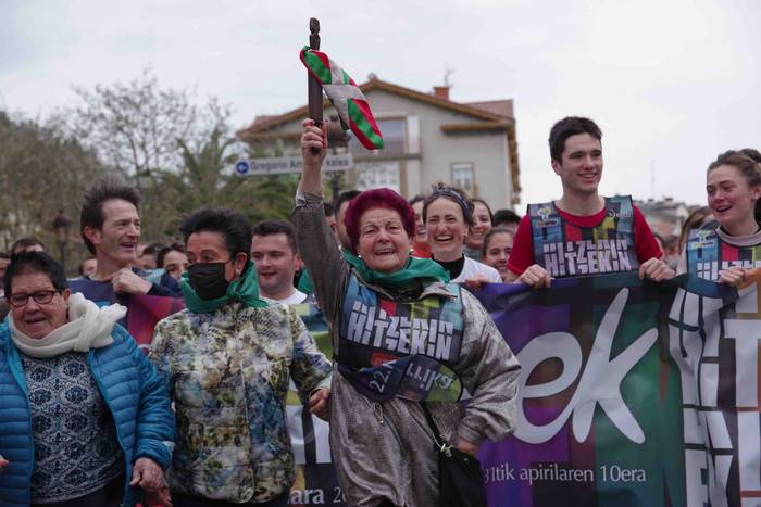 korrika, furgonetatik, Anoet 38 1649421140474