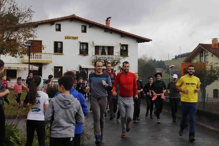 Ume krosa egin dute Amasako  40 1636802247177