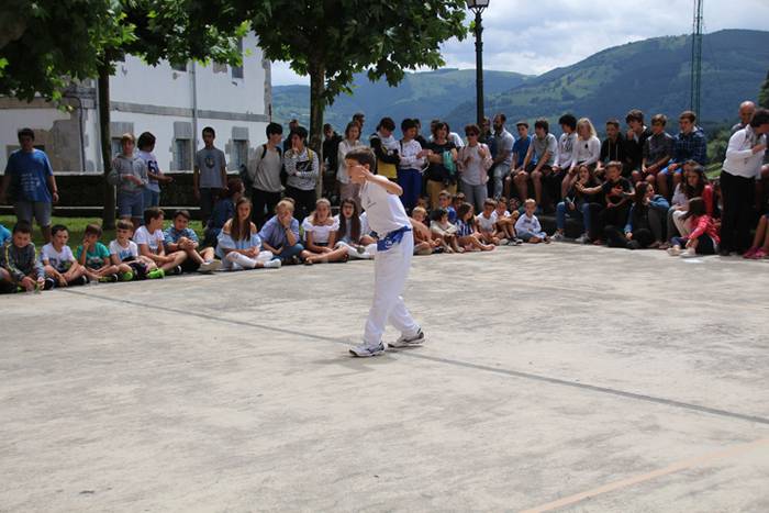 Tradizioa mantentzeko soka 102 1498747205754