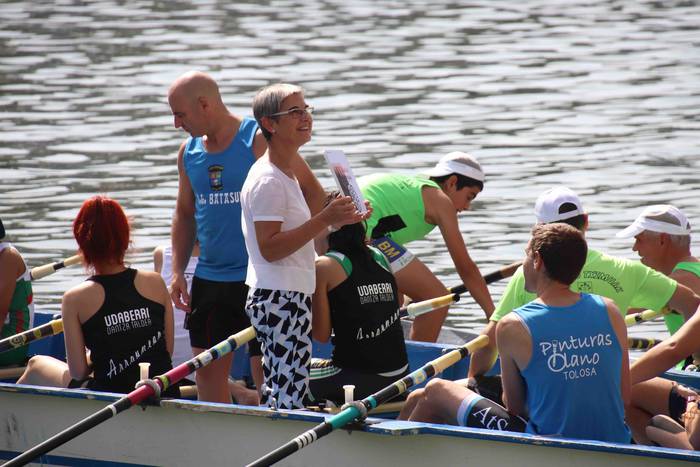 Arraunean, elkartasunez 201 1568480103649