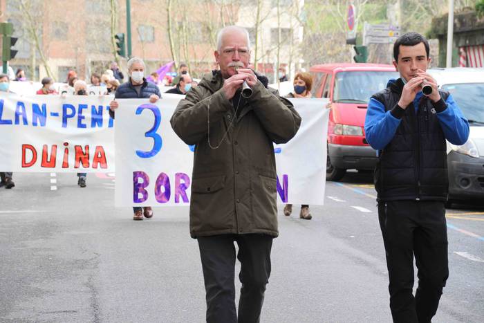 "Gal dezatela gu kalean ez i 23 1613222245883