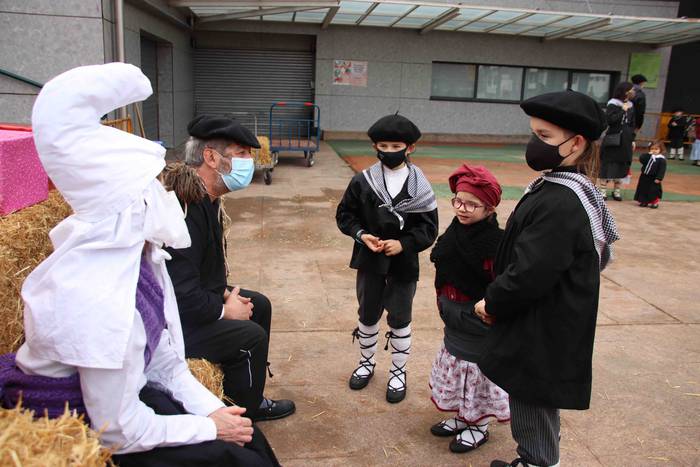 Ibarran Olentzero, Mari Domi 16 1640354242622