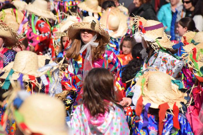 Dantzari txikiek Tolosako ka 53 1551531702630