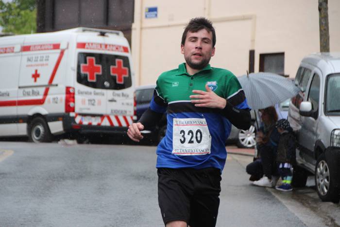 Aitziber Ibarbia eta Julen L 43 1493553965293