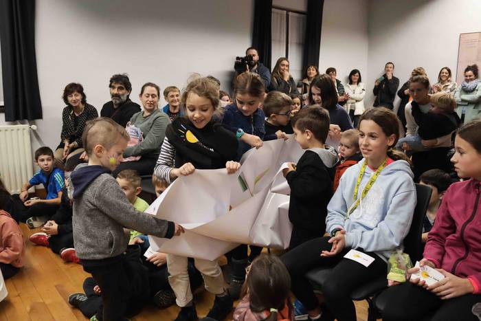 Eskola Txikien Festako logo  20 1668190206600