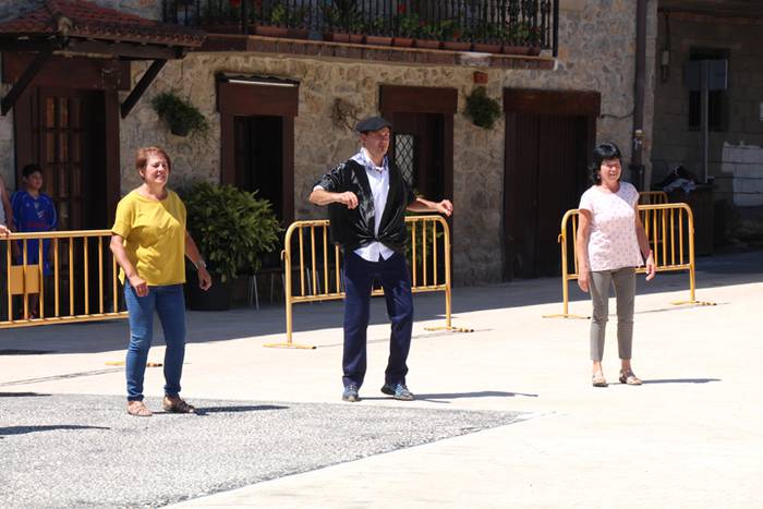 ZIZURKILGO JAIAK 2017. TXUPI 64 1502547733165