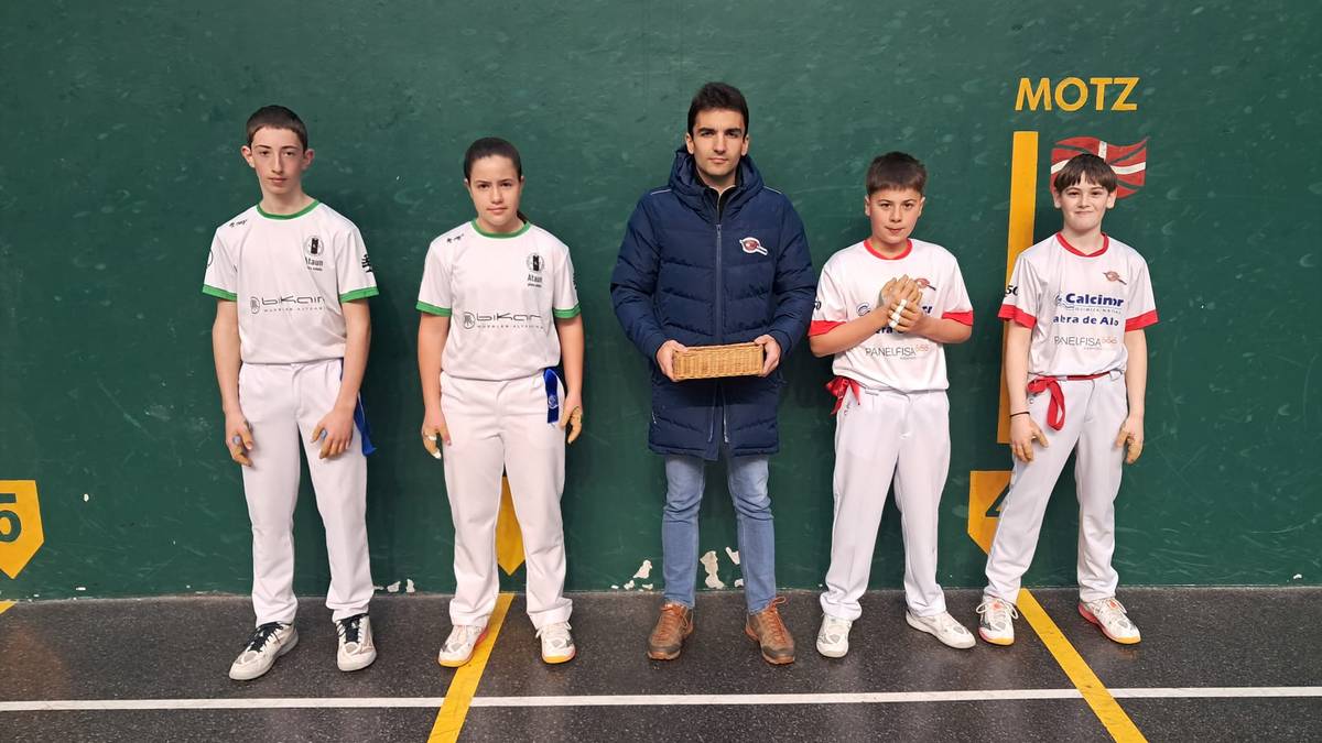 Asteburu oparoa Intxurre Pilota Eskolarentzat