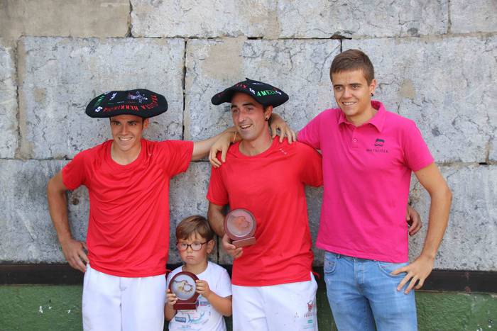 Pilotan hasi dituzte Amezket 8 1566481437766