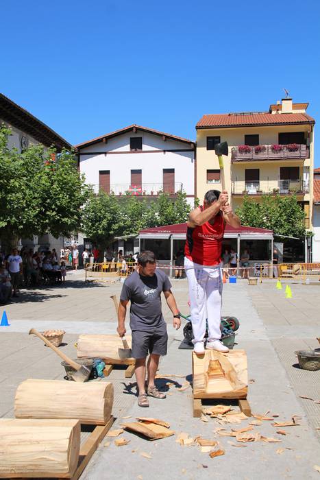 Eguna kirola eginez hasi dute Amezketan 35 1472039848740