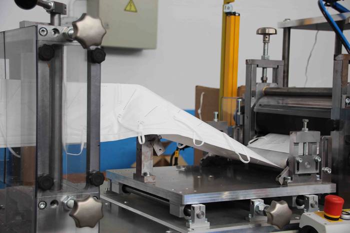 Maskarak egiten hasi dira Al 8 1600881315709