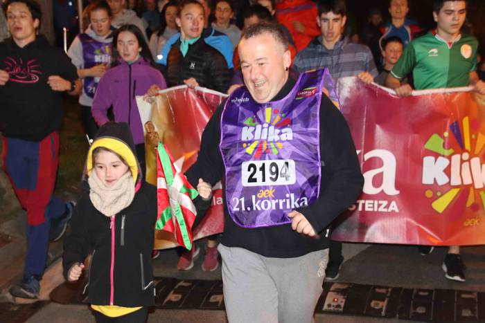 Orain, gaur eta hemen, dena  52 1555133872087