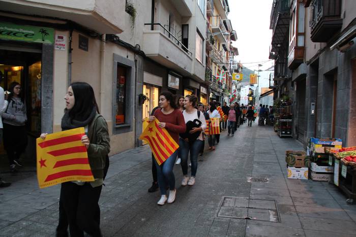 Elkartasuna  gainezka 14 1507057089778