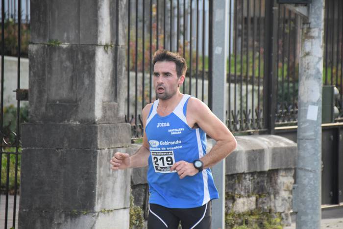 IKAZTEGIETAKO XVII. HERRI KR 102 1511032767702