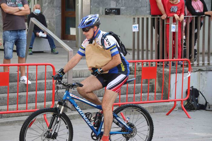 Irrintzi Txirrindularitza El 39 1633182228523