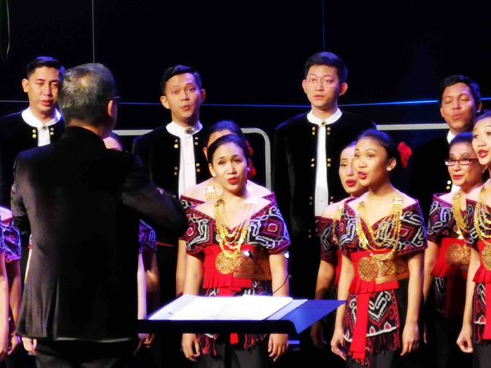 Batavia Madrigal Singers, ik 53 1572636847896