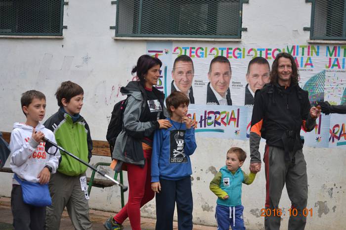 Elkartasuna, tontorretara 35 1475496922034