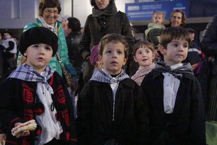 Olentzero eta Mari Domingi 2015 27 1450983298558