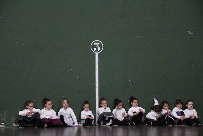 Bukalaik dantzari txikiz bet 19 1525522047160