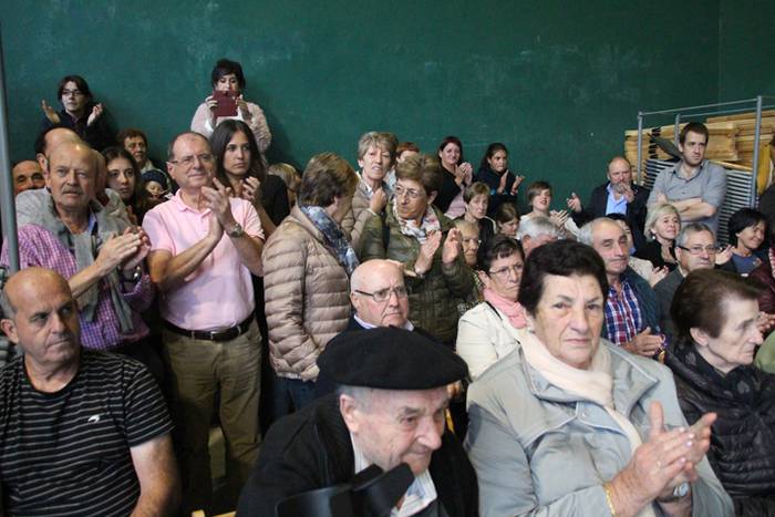 Erakustaldiz betetako arrats 71 1507490346541