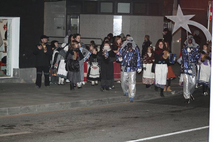 VILLABONAKO ERREGE MAGOEN DESFILEA 2017 64 1483976330330