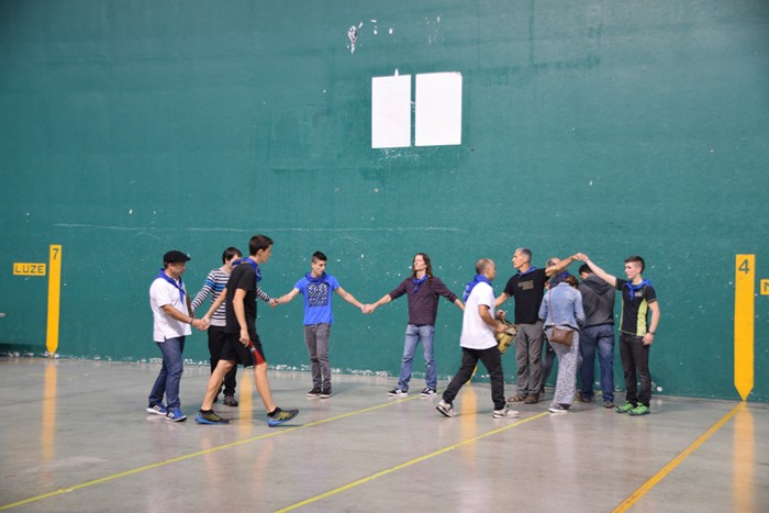 Dantzaren sokak lotuta - 22