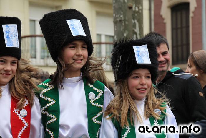 Zaldunita bezperako haur danborrada 16 1454785336053