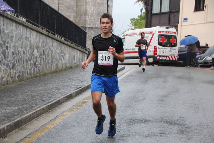 Aitziber Ibarbia eta Julen L 36 1493553922697