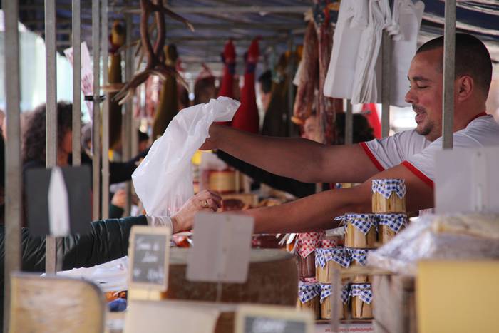 Tolosa Gabonetako Azoka berezia 2015 10 1450532616153