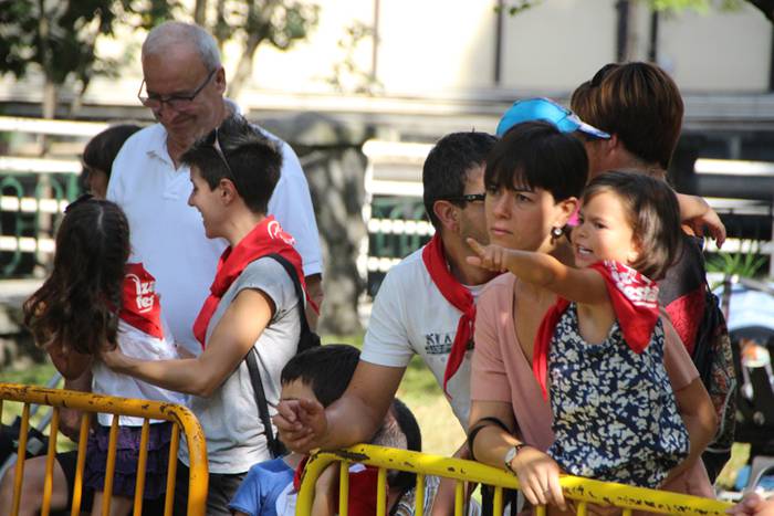 Zezenen aurretik korrika 20 1472903739888