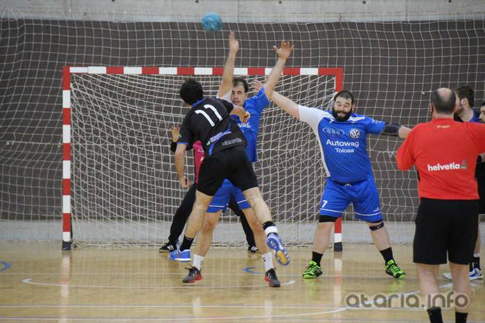 tolosa eskubaloia vs uharte 2016 13 1458576270372