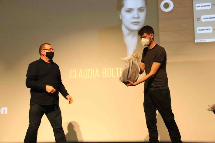 Zeinuen hizkuntza zabaltzen  2 1607796795110