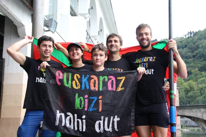 Batela txikien balantza, Zut 114 1505567304680