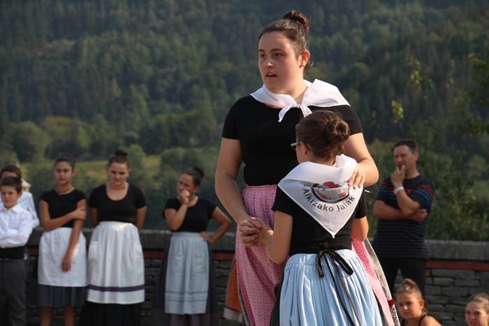 ALKIZAKO JAIAK 2017. DANTZA  9 1504889334950