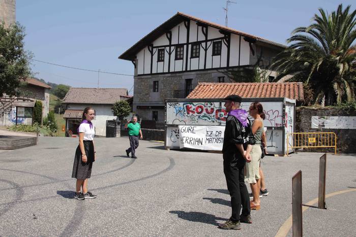 Zizurkilgo Andra Mariak. Oil 50 1660313817446