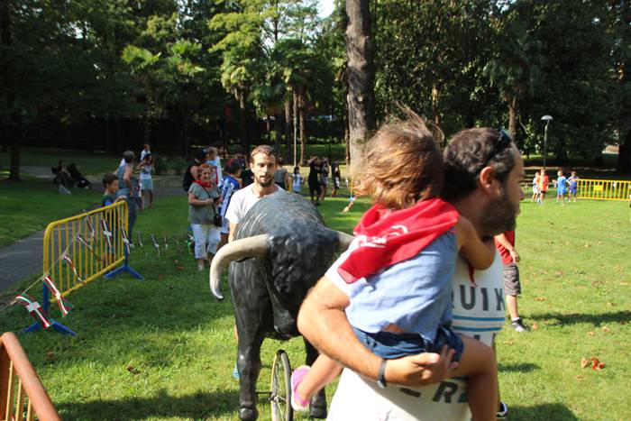 Zezenen aurretik korrika 11 1472903662125