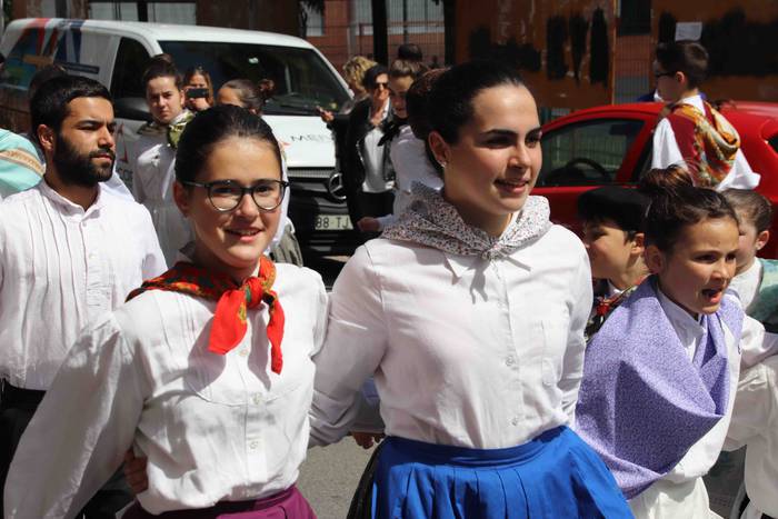 Dantzan ospatu dute Sutarrir 23 1557663350832