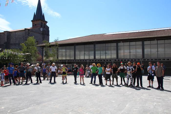 ADUNAKO JAIAK 2017. TXUPINAZ 9 1502544605936