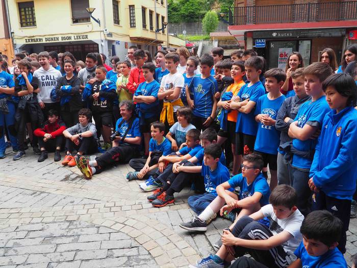 Elorriri gero arte, lagunart 17 1527361283447